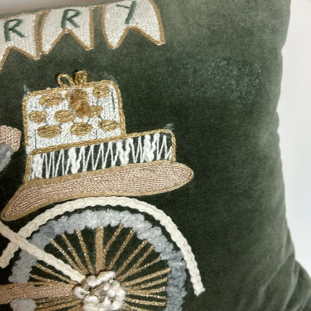 Green Velvet Merry Christmas Embroidered Pillow‎ Gift Bike Metallic Floral